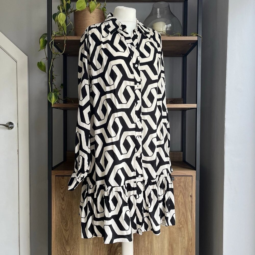H&M Tunic Shirt Dress M 12 14 Black & Ecru Geometric Ruffle Hem Oversized